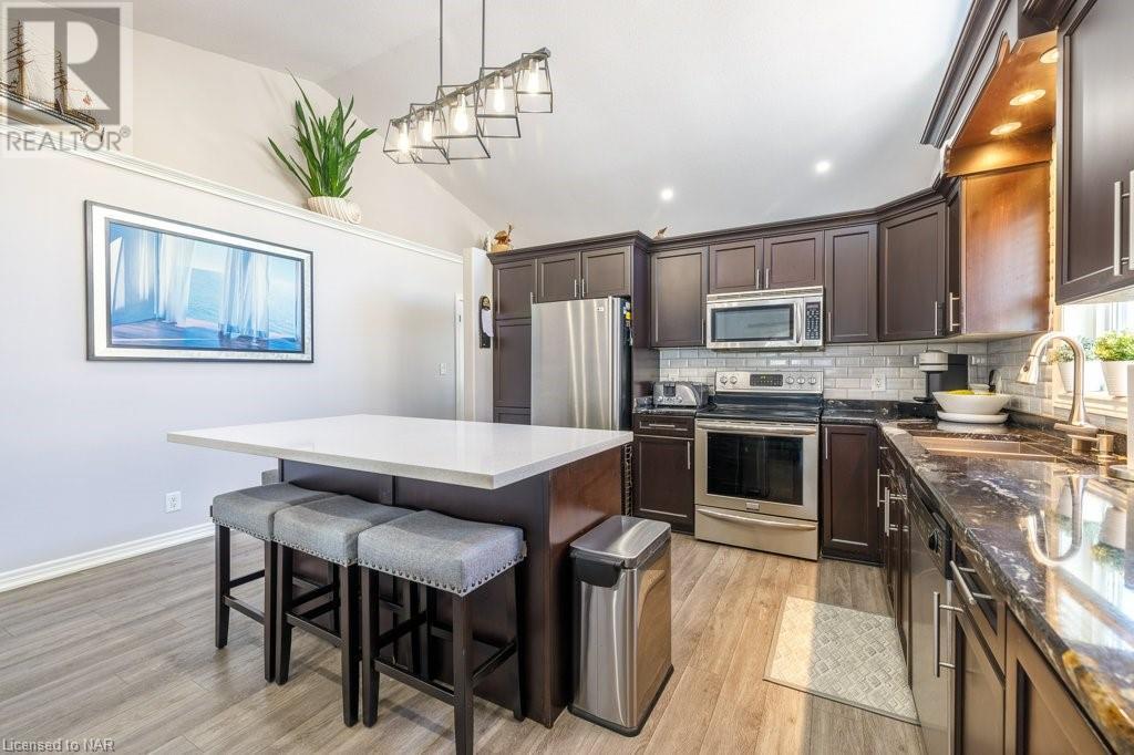 7088 Parkside Road, Niagara Falls, Ontario  L2H 3L6 - Photo 11 - 40477419