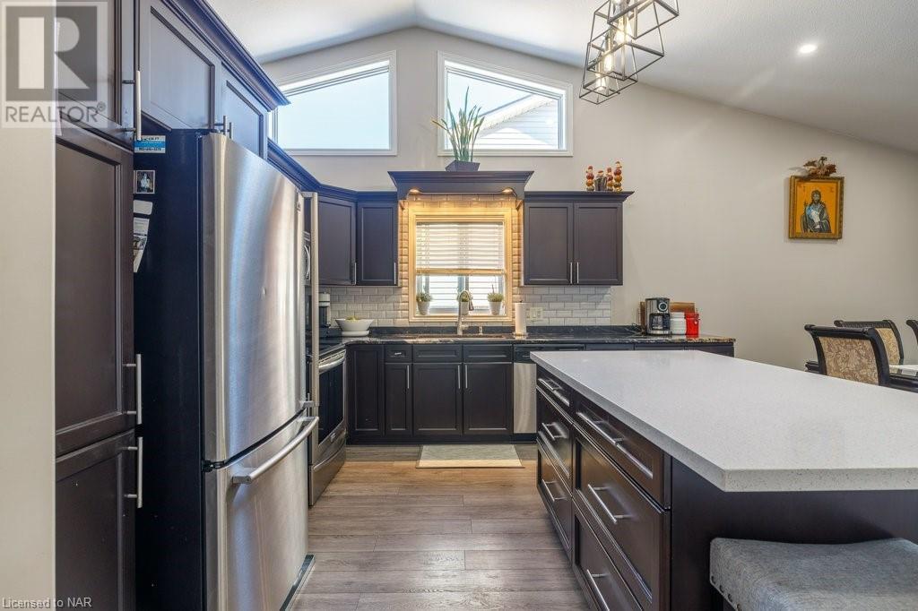 7088 Parkside Road, Niagara Falls, Ontario  L2H 3L6 - Photo 13 - 40477419