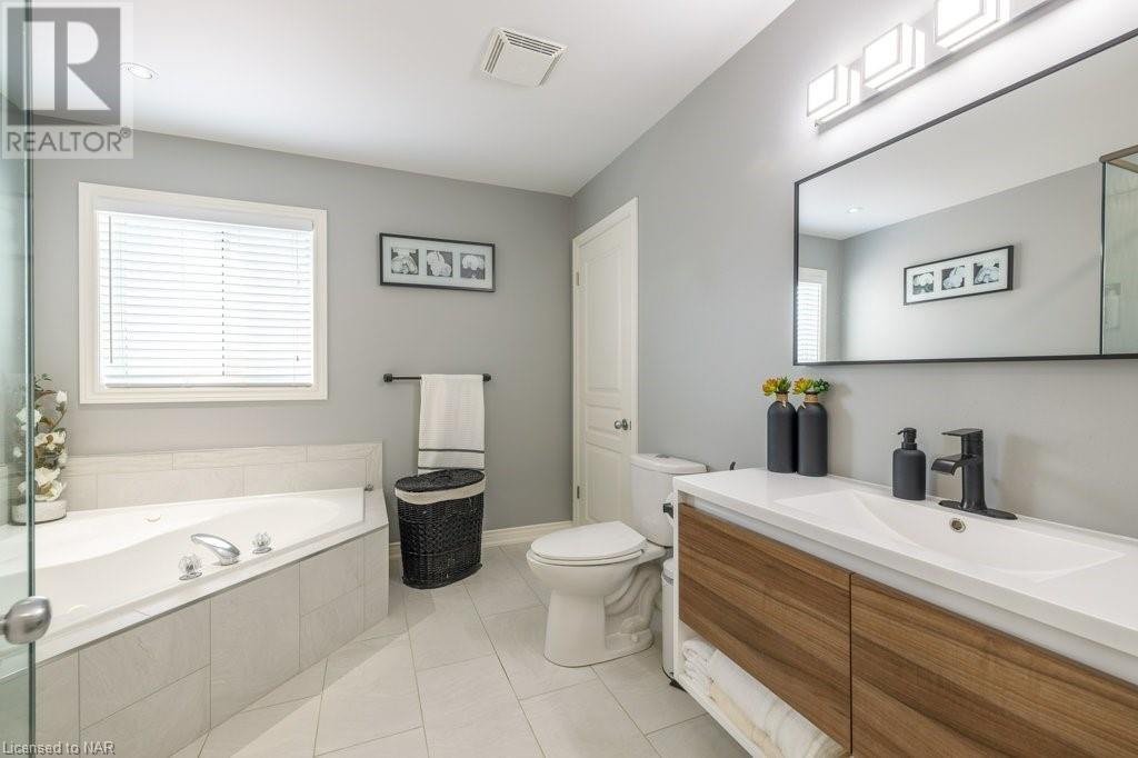 7088 Parkside Road, Niagara Falls, Ontario  L2H 3L6 - Photo 19 - 40477419