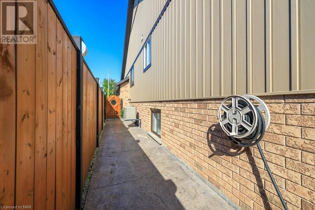 7088 Parkside Road, Niagara Falls, Ontario  L2H 3L6 - Photo 47 - 40477419