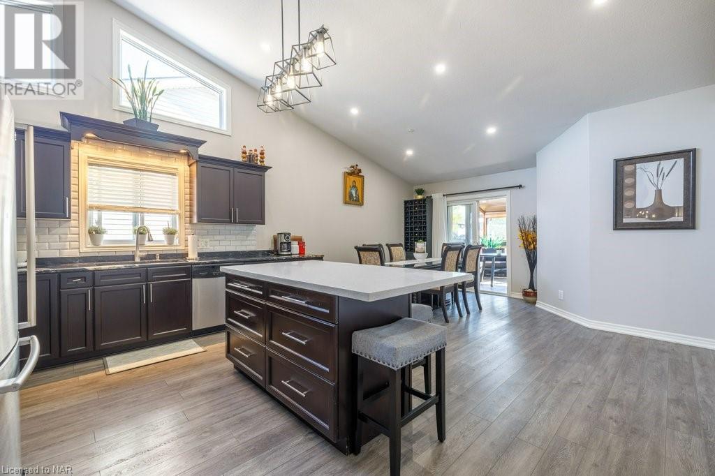 7088 Parkside Road, Niagara Falls, Ontario  L2H 3L6 - Photo 9 - 40477419