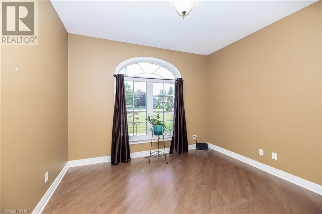 1040 Bertie Street, Fort Erie, Ontario  L2A 5S1 - Photo 21 - 40476937