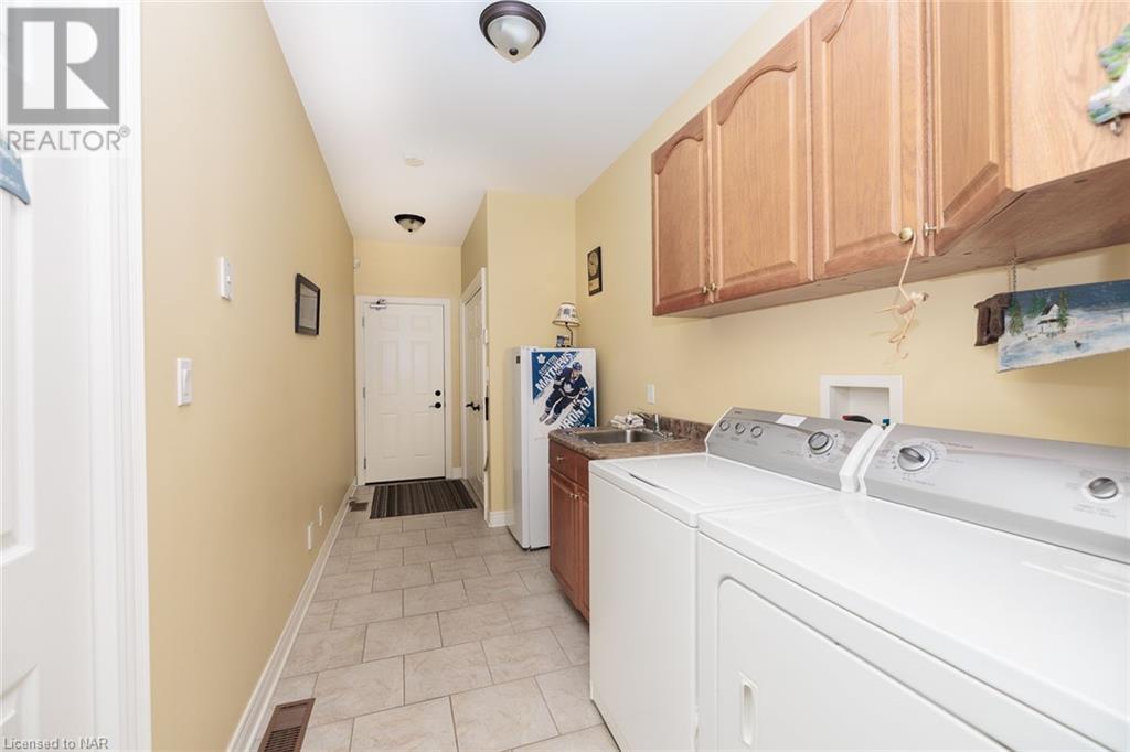1040 Bertie Street, Fort Erie, Ontario  L2A 5S1 - Photo 24 - 40476937