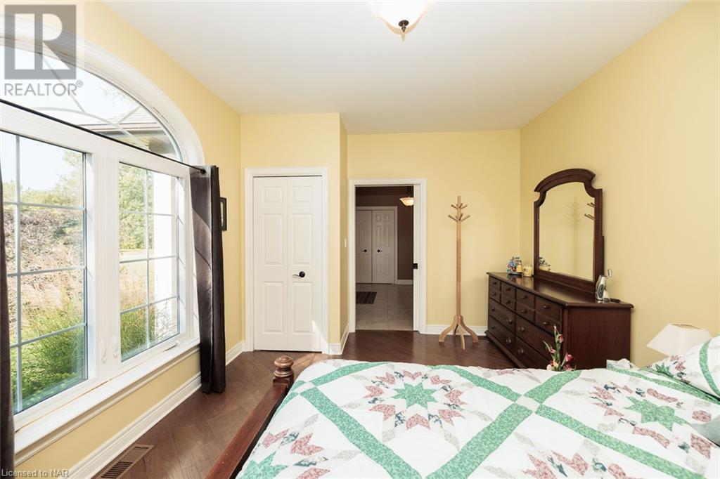1040 Bertie Street, Fort Erie, Ontario  L2A 5S1 - Photo 26 - 40476937