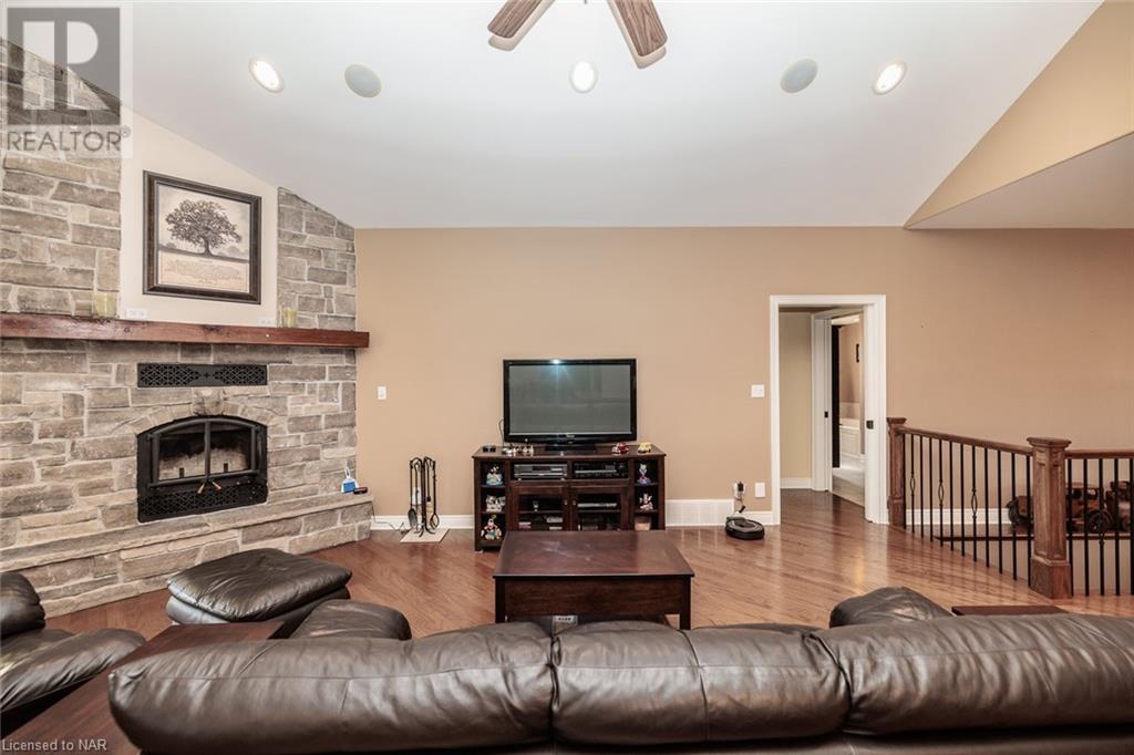 1040 Bertie Street, Fort Erie, Ontario  L2A 5S1 - Photo 7 - 40476937