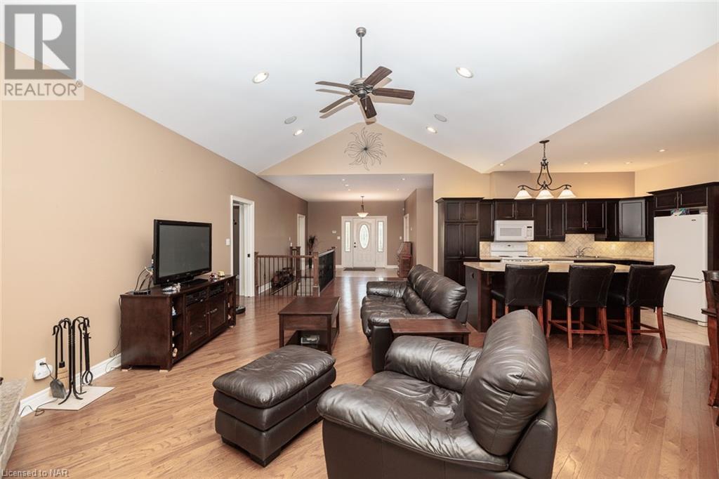 1040 Bertie Street, Fort Erie, Ontario  L2A 5S1 - Photo 9 - 40476937