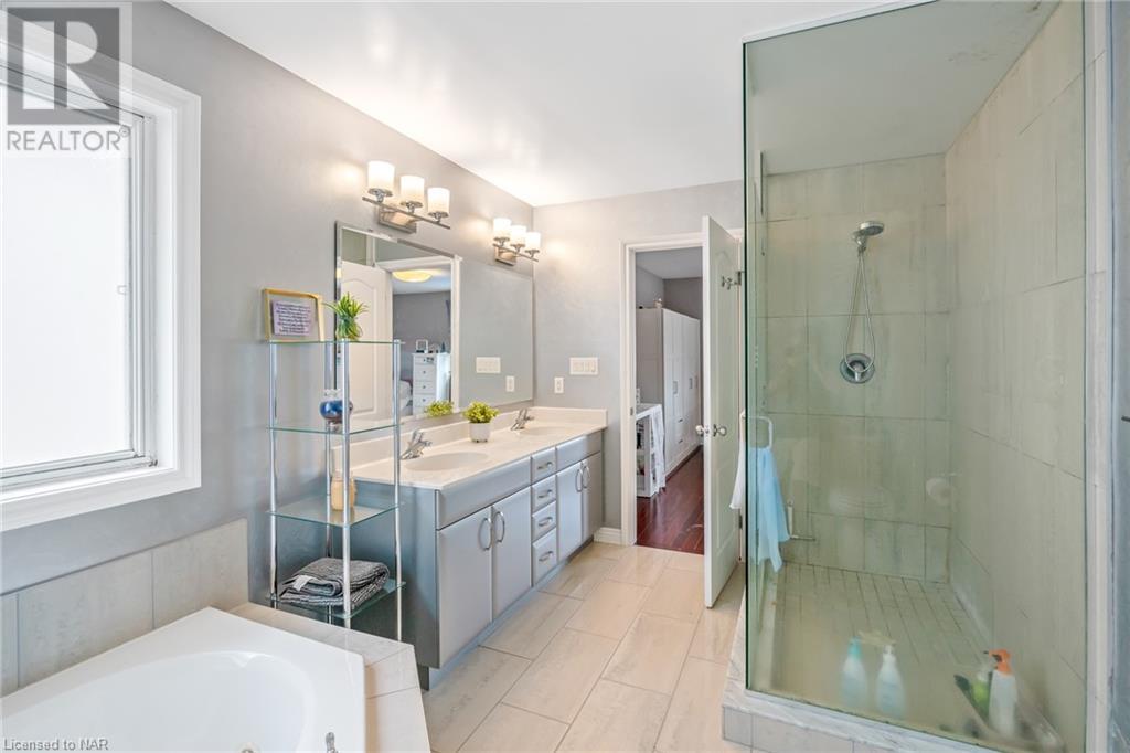 8422 Heikoop Crescent, Niagara Falls, Ontario  L2H 3J7 - Photo 20 - 40477720