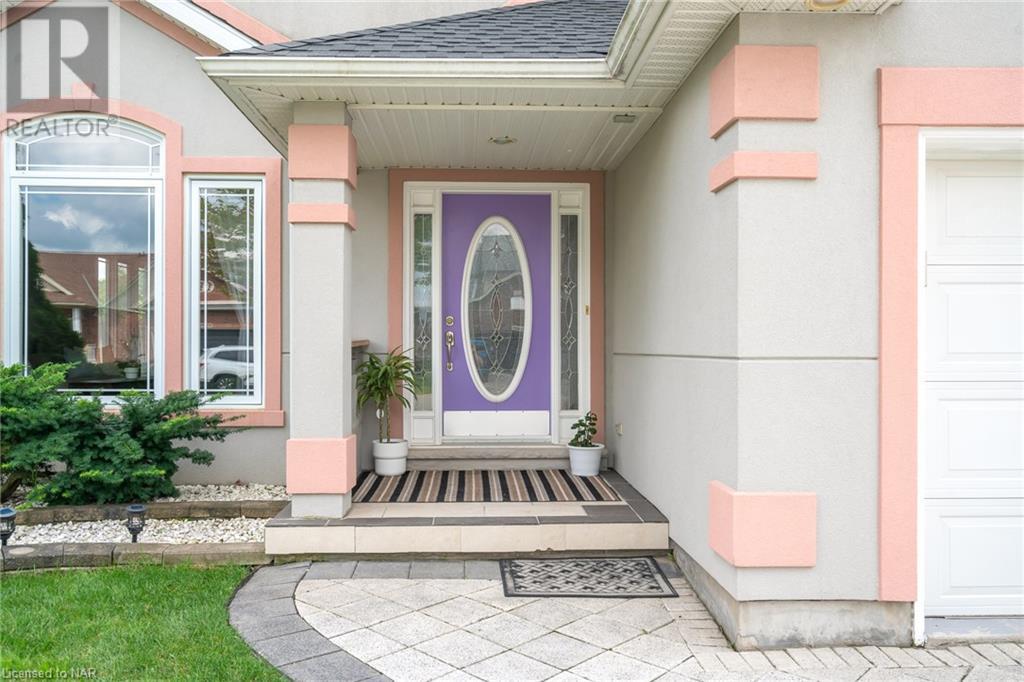 8422 Heikoop Crescent, Niagara Falls, Ontario  L2H 3J7 - Photo 3 - 40477720