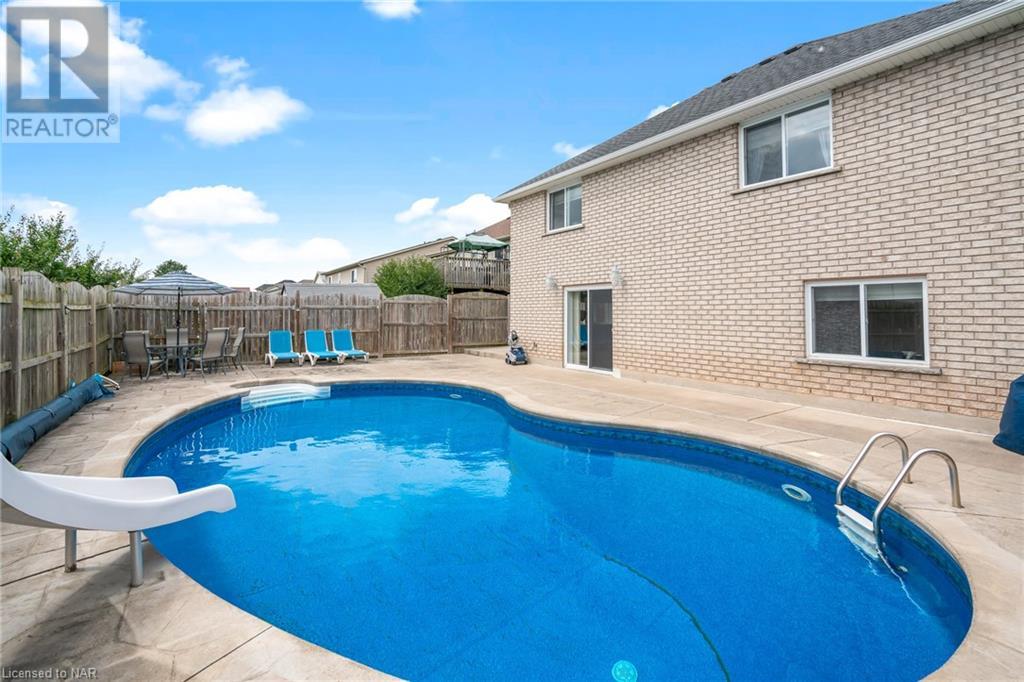 8422 Heikoop Crescent, Niagara Falls, Ontario  L2H 3J7 - Photo 6 - 40477720