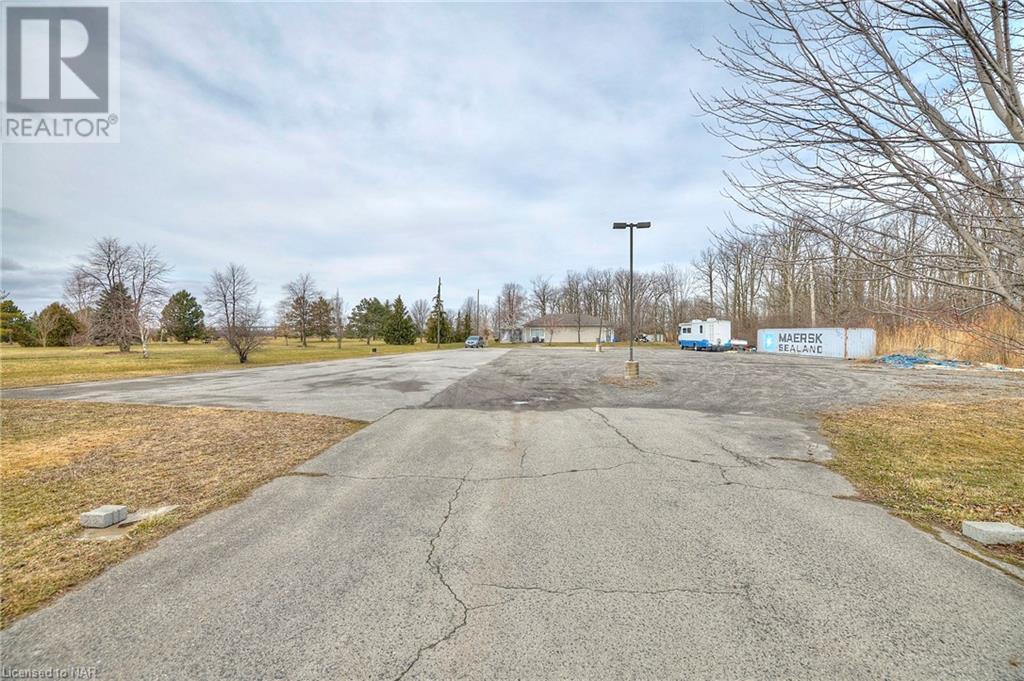 1140 Airport Road, Niagara-On-The-Lake, Ontario  L0S 1J0 - Photo 2 - 40478605