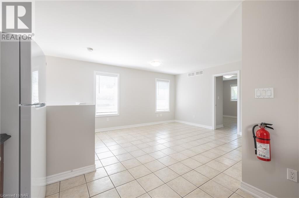 73 Queen Street N, Thorold, Ontario  L2V 2R2 - Photo 16 - 40479257
