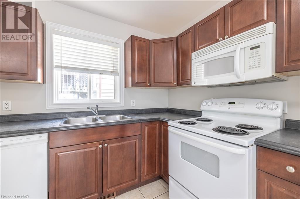 73 Queen Street N, Thorold, Ontario  L2V 2R2 - Photo 17 - 40479257