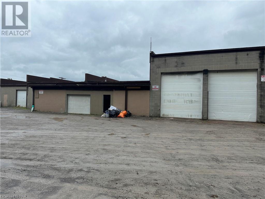 8407 Stanley Avenue, Niagara Falls, Ontario  L2G 0C8 - Photo 5 - 40480248