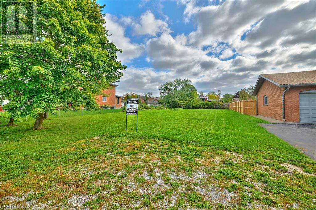 460 South Pelham Road, Welland, Ontario  L3C 3C6 - Photo 3 - 40479620