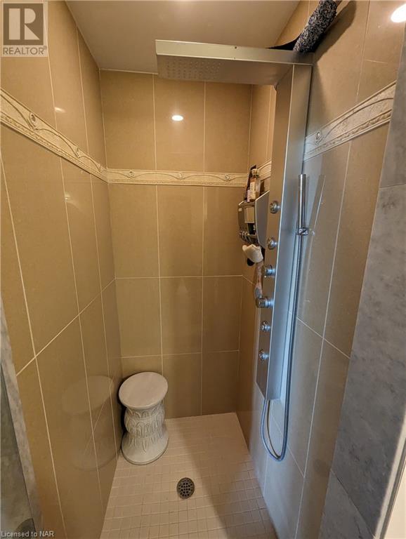 8111 Forest Glen Drive Unit# 525, Niagara Falls, Ontario  L2H 2Y7 - Photo 28 - 40474617