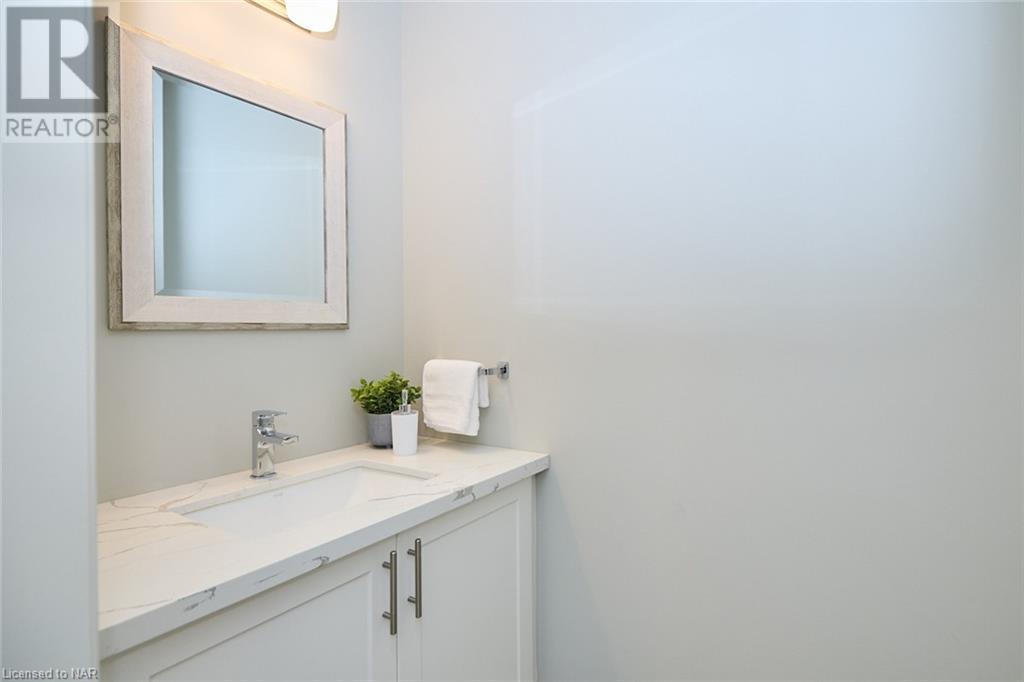18 Queens Circle, Crystal Beach, Ontario  L0S 1B0 - Photo 10 - 40460116