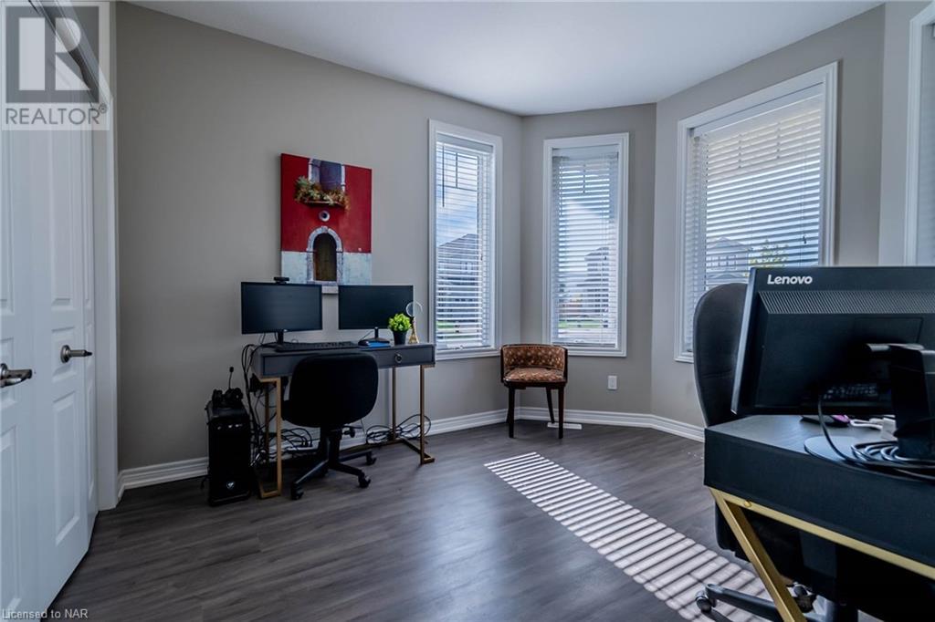 14 Ellis Ave Avenue, St. Catharines, Ontario  L2P 0E6 - Photo 5 - 40481308