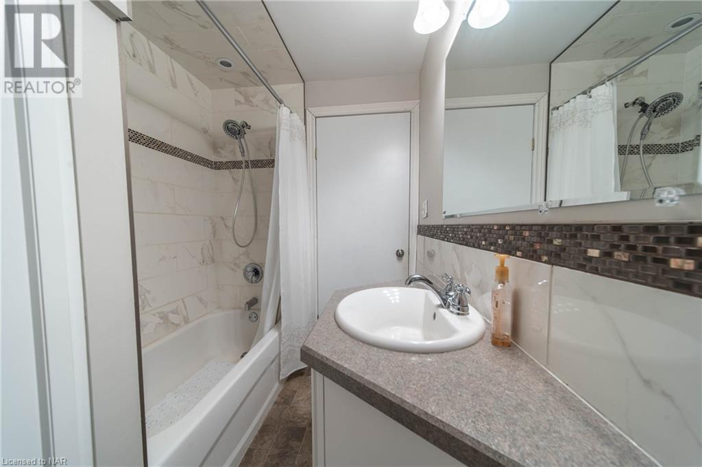 67 Grove Street, Welland, Ontario  L3B 4B3 - Photo 14 - 40480908