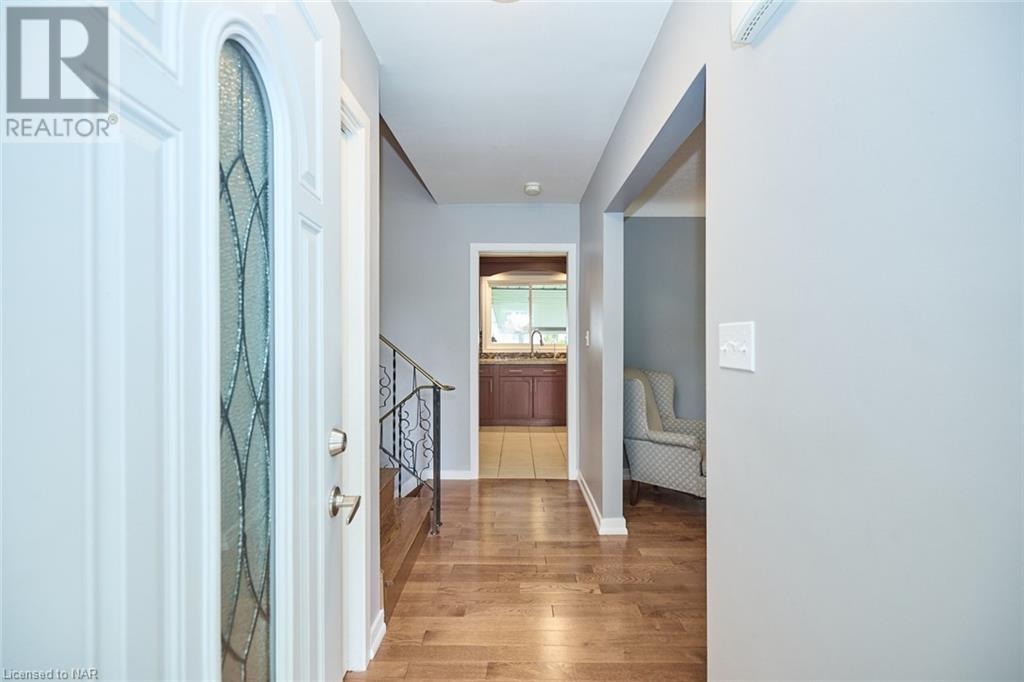 34 Fernwood Terrace, Welland, Ontario  L3C 2R8 - Photo 3 - 40481278