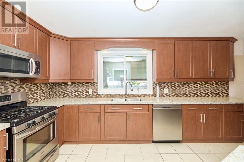 34 Fernwood Terrace, Welland, Ontario  L3C 2R8 - Photo 9 - 40481278