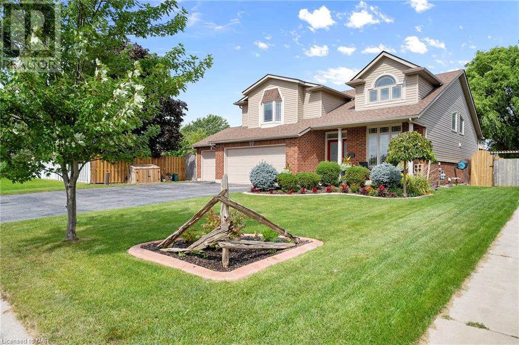 4015 Weinbrenner Road, Niagara Falls, Ontario  L2G 7X9 - Photo 2 - 40481851