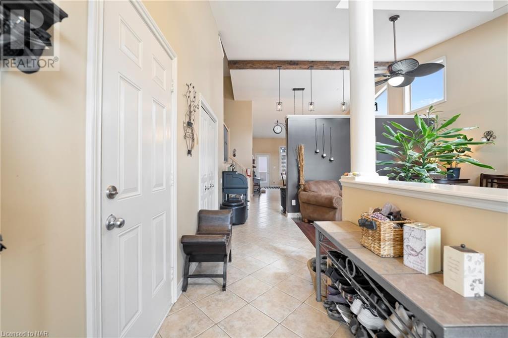 4015 Weinbrenner Road, Niagara Falls, Ontario  L2G 7X9 - Photo 5 - 40481851