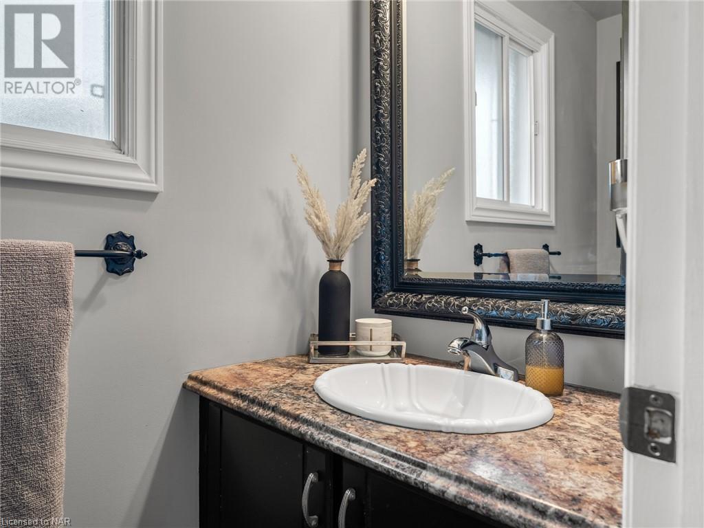 175 Keefer Road, Thorold, Ontario  L2V 4N2 - Photo 14 - 40481395
