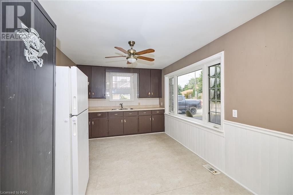 2632 Portage Road, Niagara Falls, Ontario  L2J 2J3 - Photo 11 - 40482547