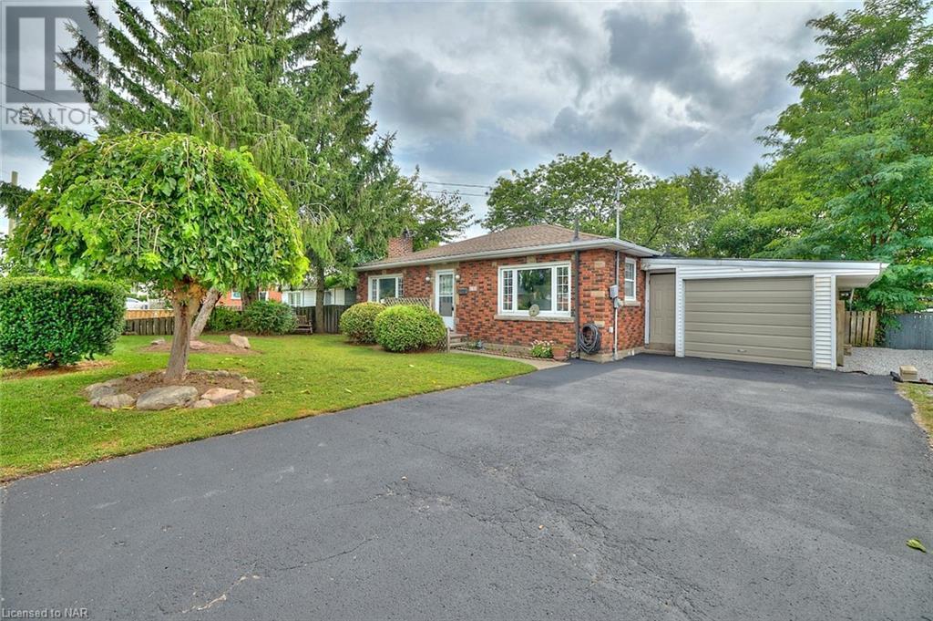 2632 Portage Road, Niagara Falls, Ontario  L2J 2J3 - Photo 3 - 40482547