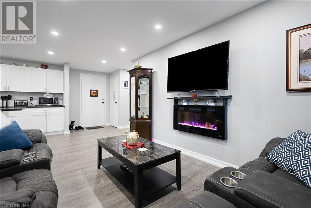 4658 Drummond Road Unit# 111, Niagara Falls, Ontario  L2E 7E1 - Photo 12 - 40480888