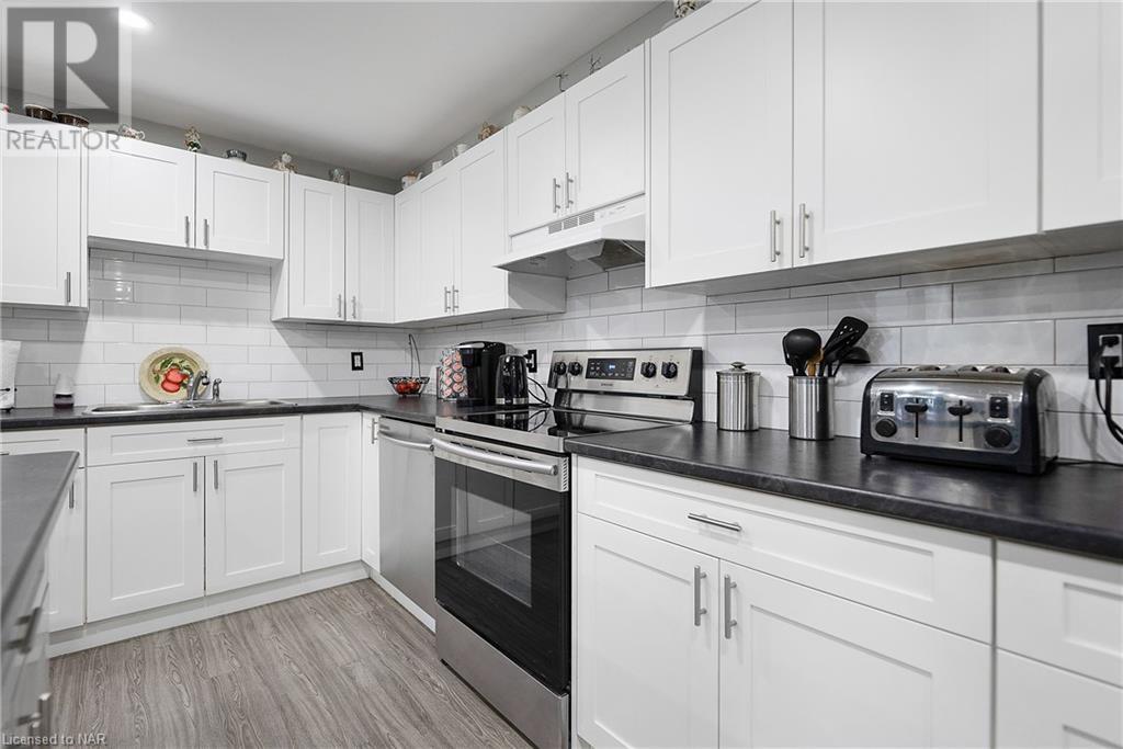 4658 Drummond Road Unit# 111, Niagara Falls, Ontario  L2E 7E1 - Photo 6 - 40480888
