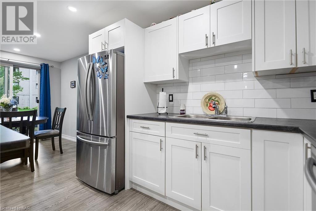 4658 Drummond Road Unit# 111, Niagara Falls, Ontario  L2E 7E1 - Photo 8 - 40480888