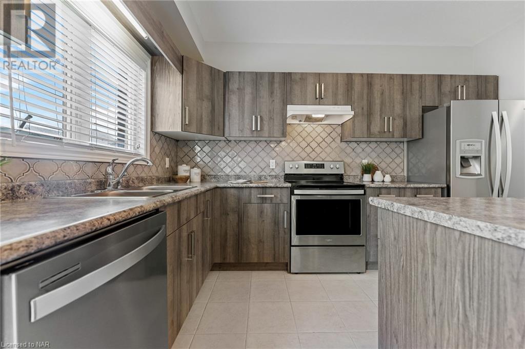 137 Lametti Drive, Fonthill, Ontario  L0S 1E6 - Photo 11 - 40483369