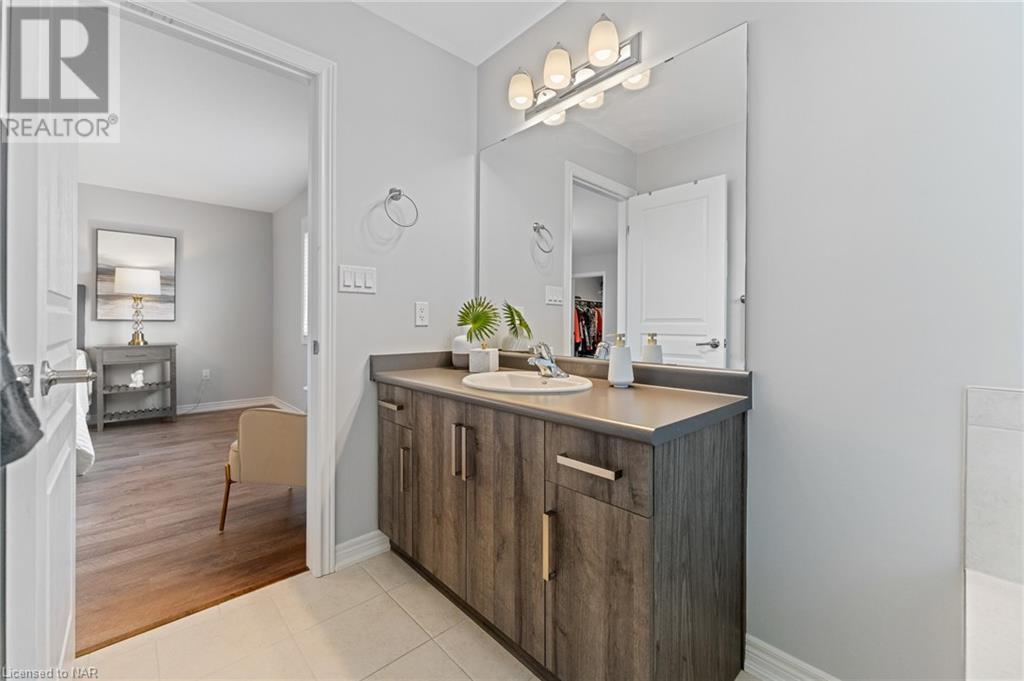 137 Lametti Drive, Fonthill, Ontario  L0S 1E6 - Photo 29 - 40483369