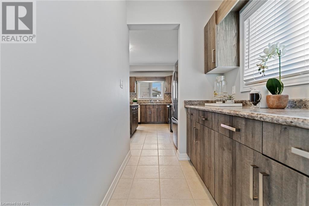 137 Lametti Drive, Fonthill, Ontario  L0S 1E6 - Photo 9 - 40483369