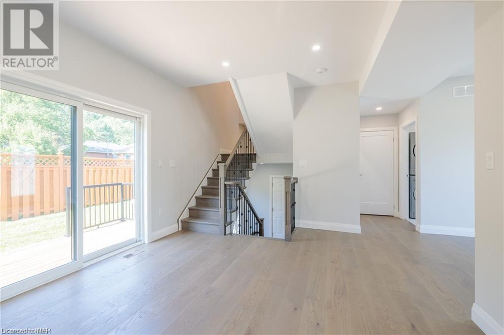 18 Glenbarr Road, St. Catharines, Ontario  L2T 1Y3 - Photo 10 - 40482288