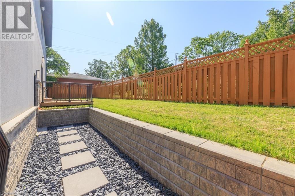 18 Glenbarr Road, St. Catharines, Ontario  L2T 1Y3 - Photo 42 - 40482288