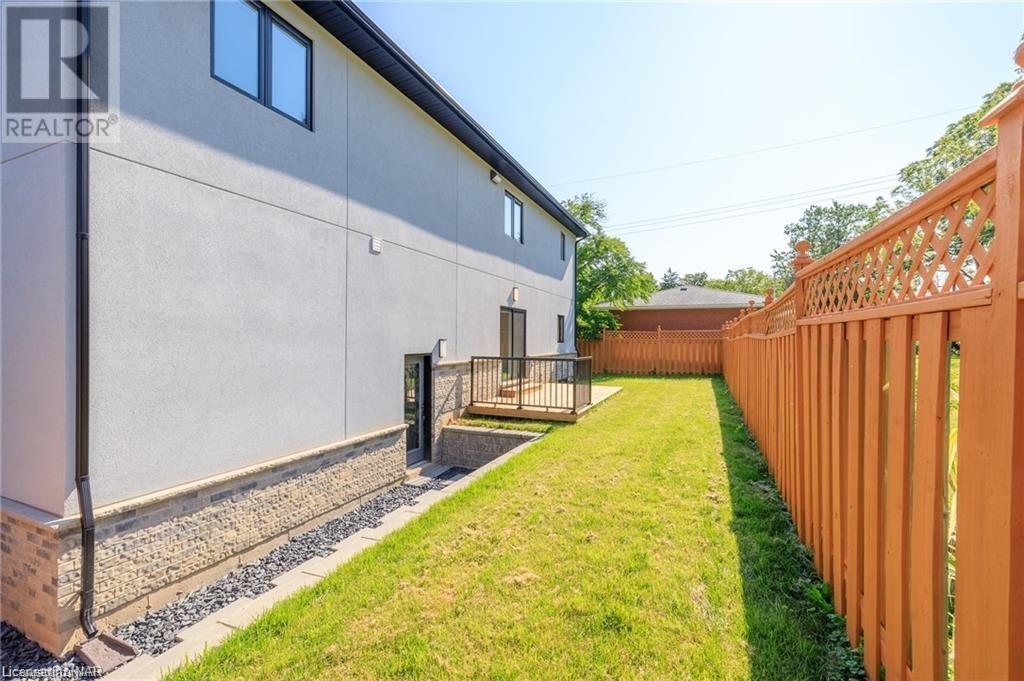 18 Glenbarr Road, St. Catharines, Ontario  L2T 1Y3 - Photo 43 - 40482288