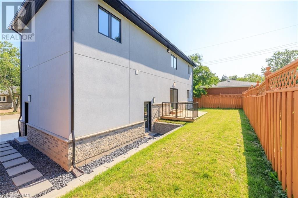 18 Glenbarr Road, St. Catharines, Ontario  L2T 1Y3 - Photo 44 - 40482288