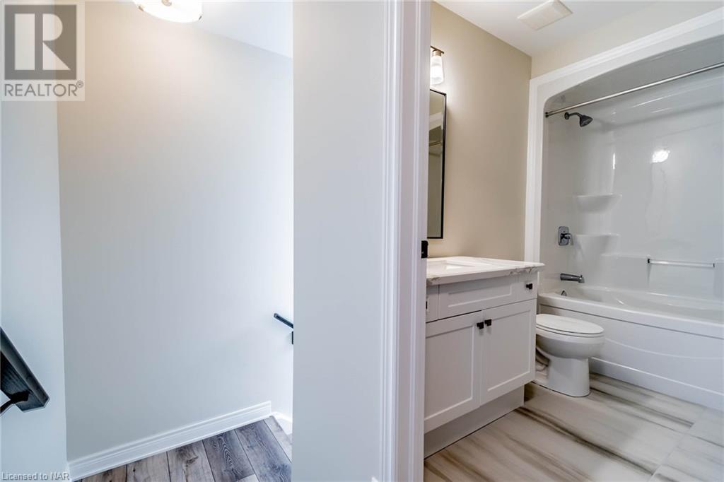 5 Marshall Lane, St. Catharines, Ontario  L2P 0E8 - Photo 20 - 40484027