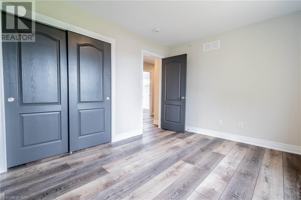 5 Marshall Lane, St. Catharines, Ontario  L2P 0E8 - Photo 30 - 40484027