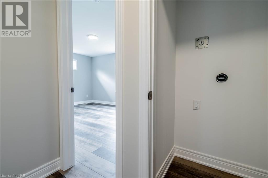 5 Marshall Lane, St. Catharines, Ontario  L2P 0E8 - Photo 33 - 40484027