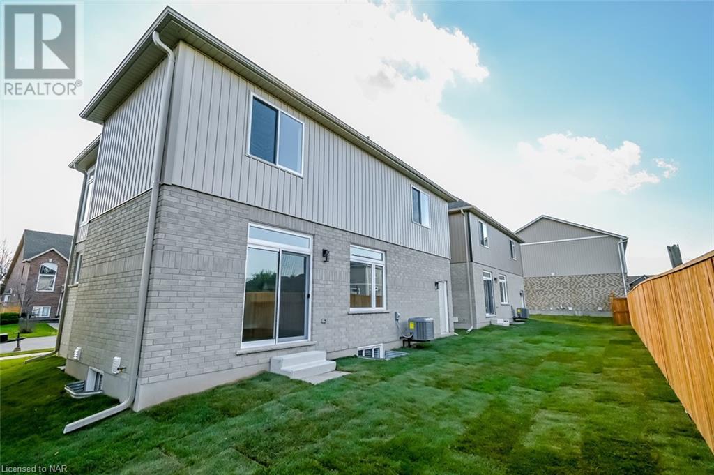 5 Marshall Lane, St. Catharines, Ontario  L2P 0E8 - Photo 40 - 40484027