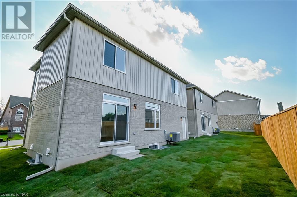 5 Marshall Lane, St. Catharines, Ontario  L2P 0E8 - Photo 41 - 40484027