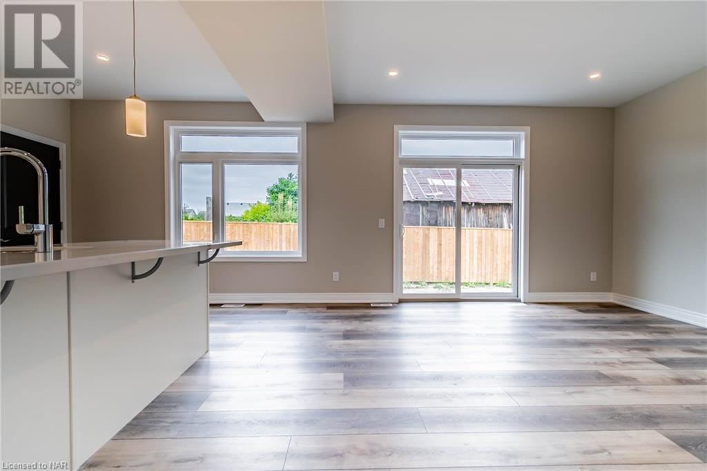 5 Marshall Lane, St. Catharines, Ontario  L2P 0E8 - Photo 9 - 40484027