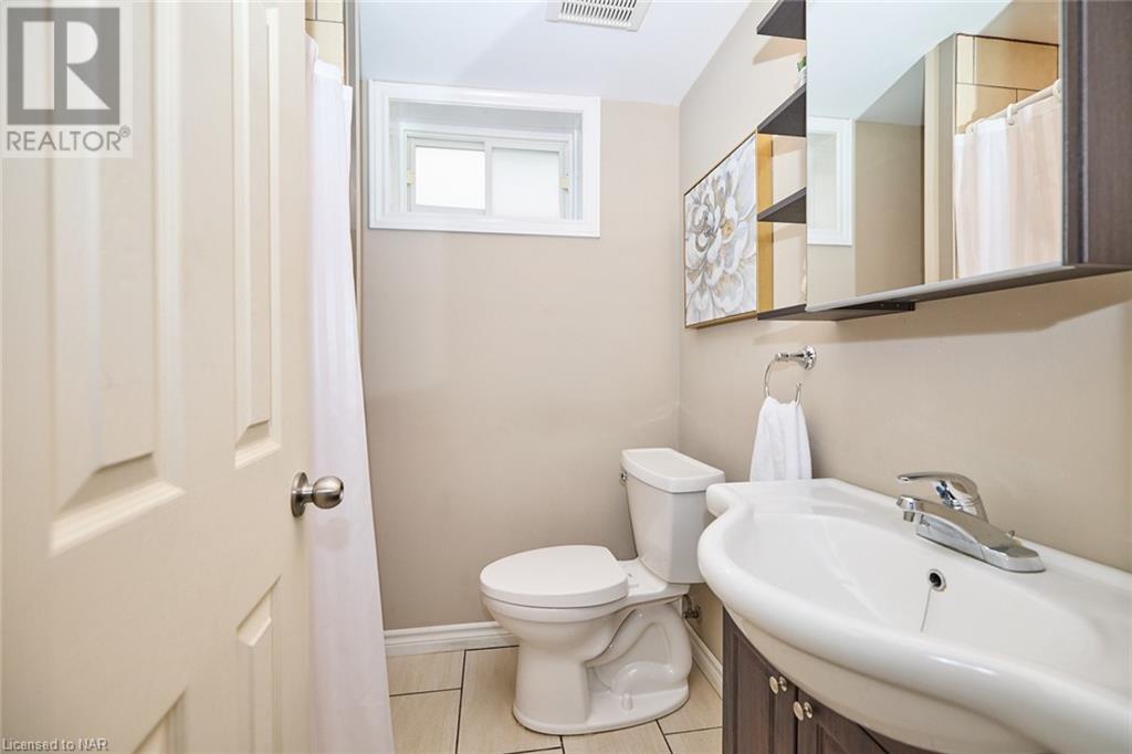 72 Rolls Avenue, St. Catharines, Ontario  L2N 1W4 - Photo 27 - 40483979