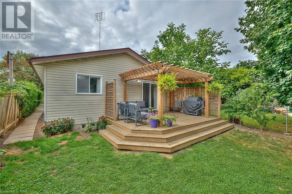 72 Rolls Avenue, St. Catharines, Ontario  L2N 1W4 - Photo 33 - 40483979