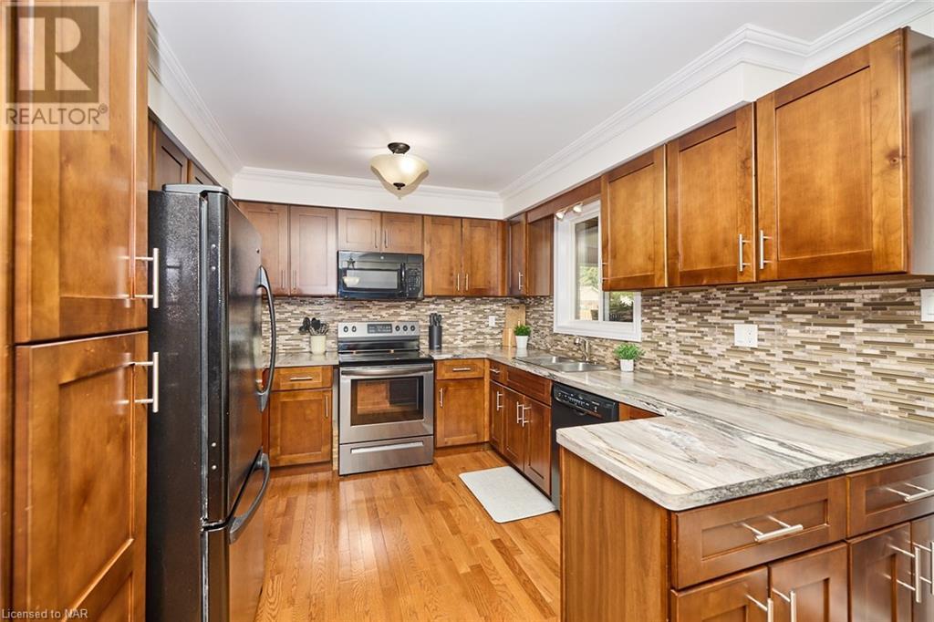 52 Glen Park Court, Welland, Ontario  L3C 6J8 - Photo 9 - 40484200