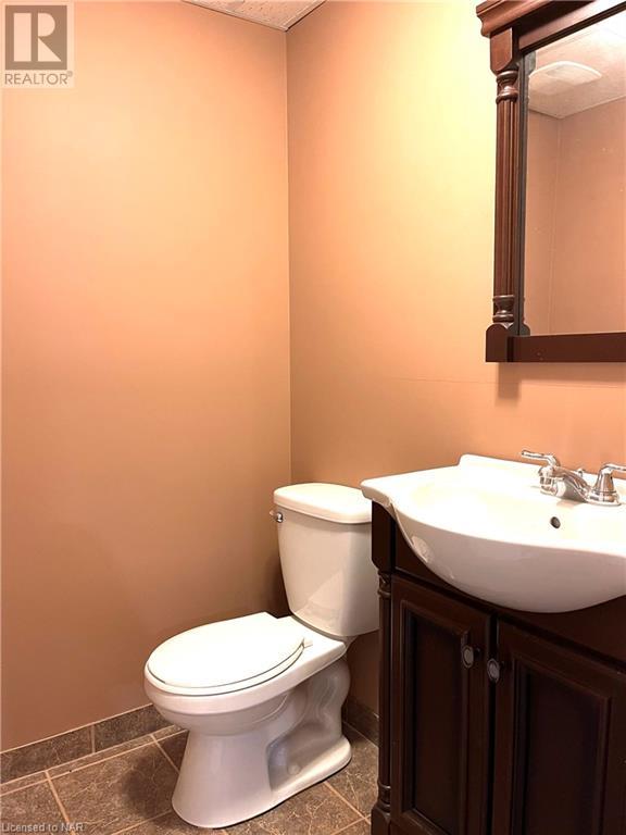 61 Barbican Trail, St. Catharines, Ontario  L2T 4A7 - Photo 32 - 40484254