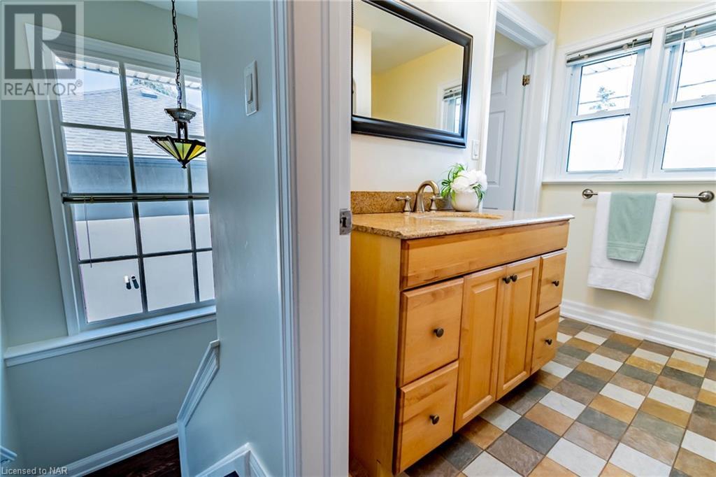 70 Hillcrest Avenue, St. Catharines, Ontario  L2R 4Y1 - Photo 29 - 40484962